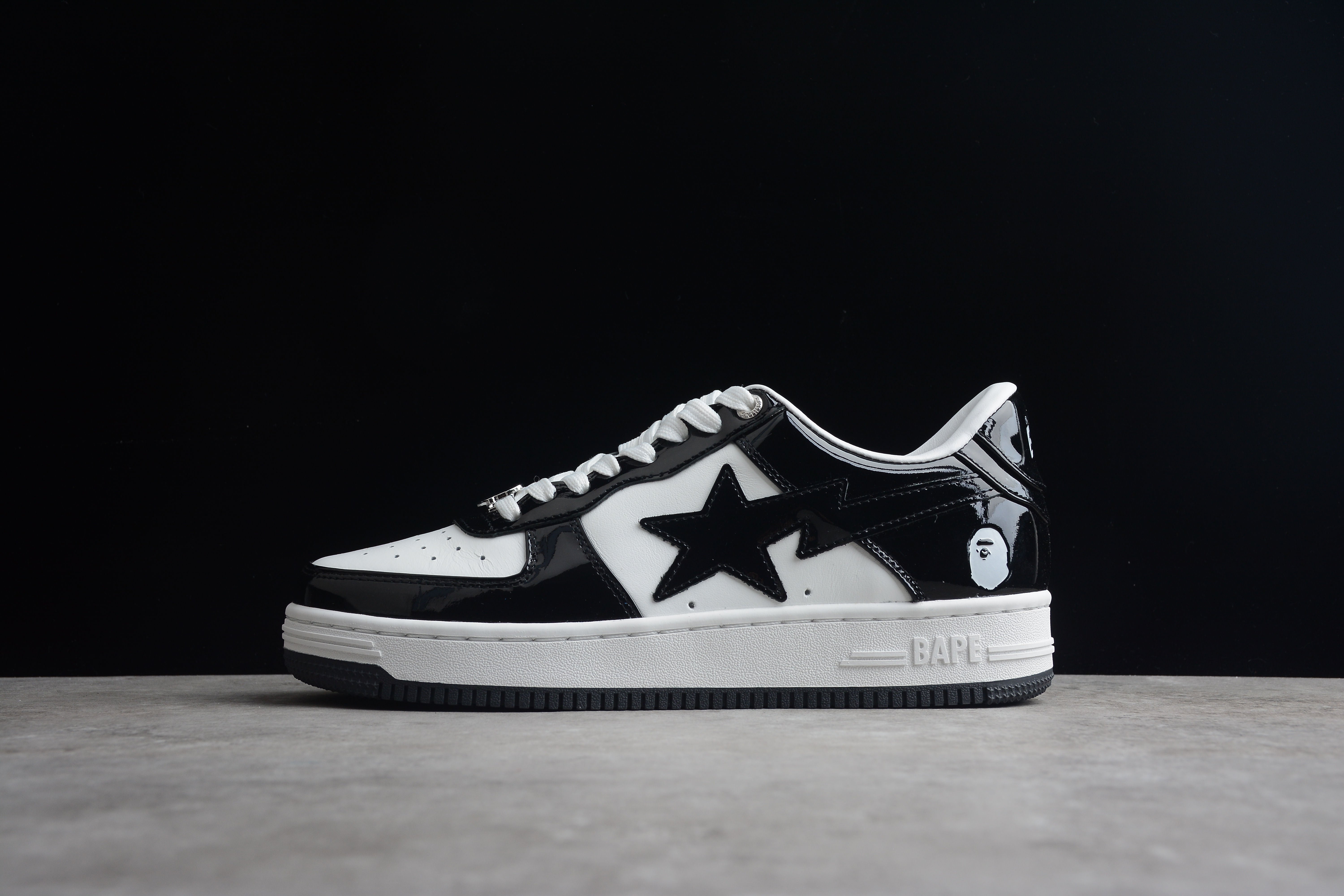 BAPE STA Low-Top Sneakers in Black and White - Image 2