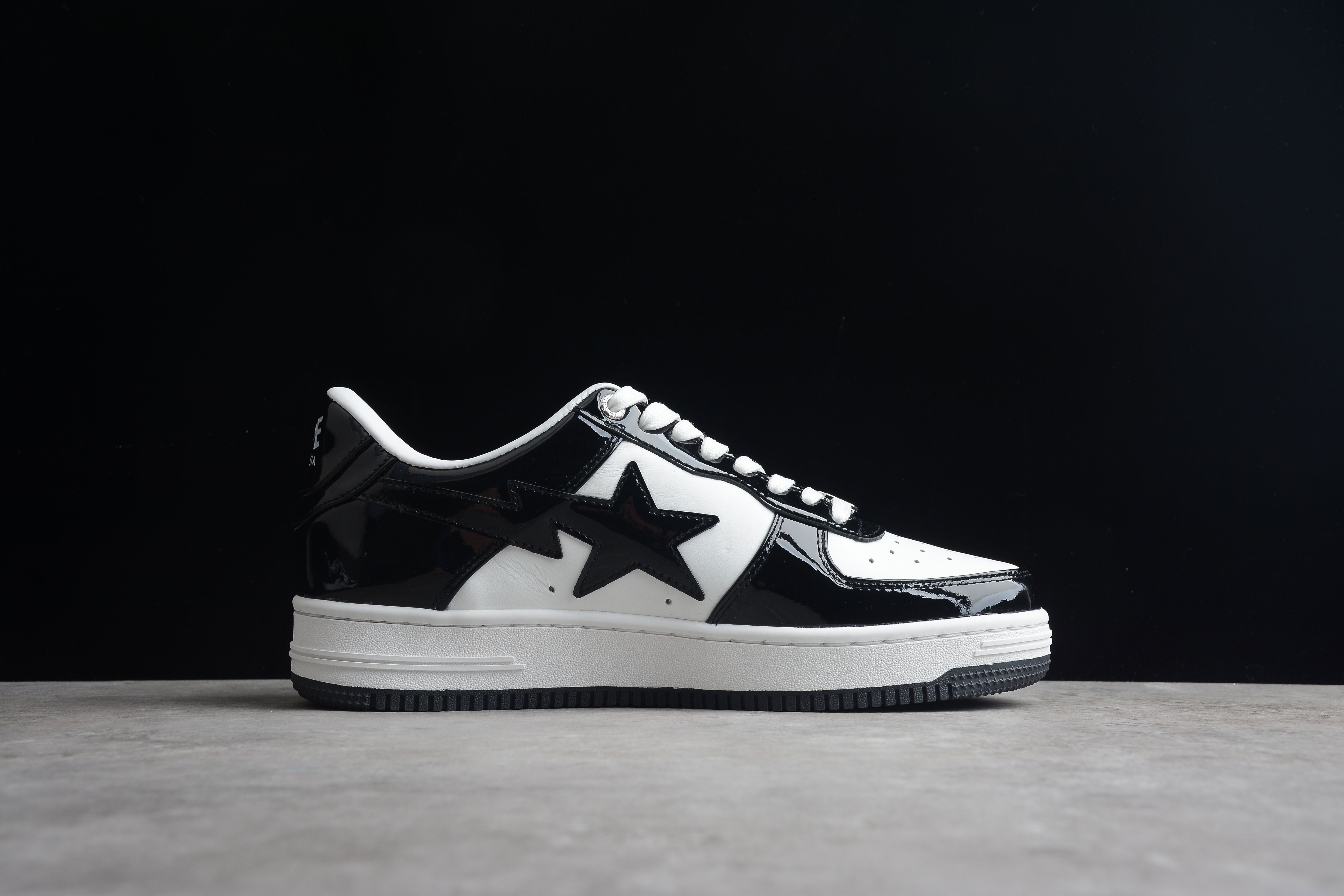 BAPE STA Low-Top Sneakers in Black and White - Image 7