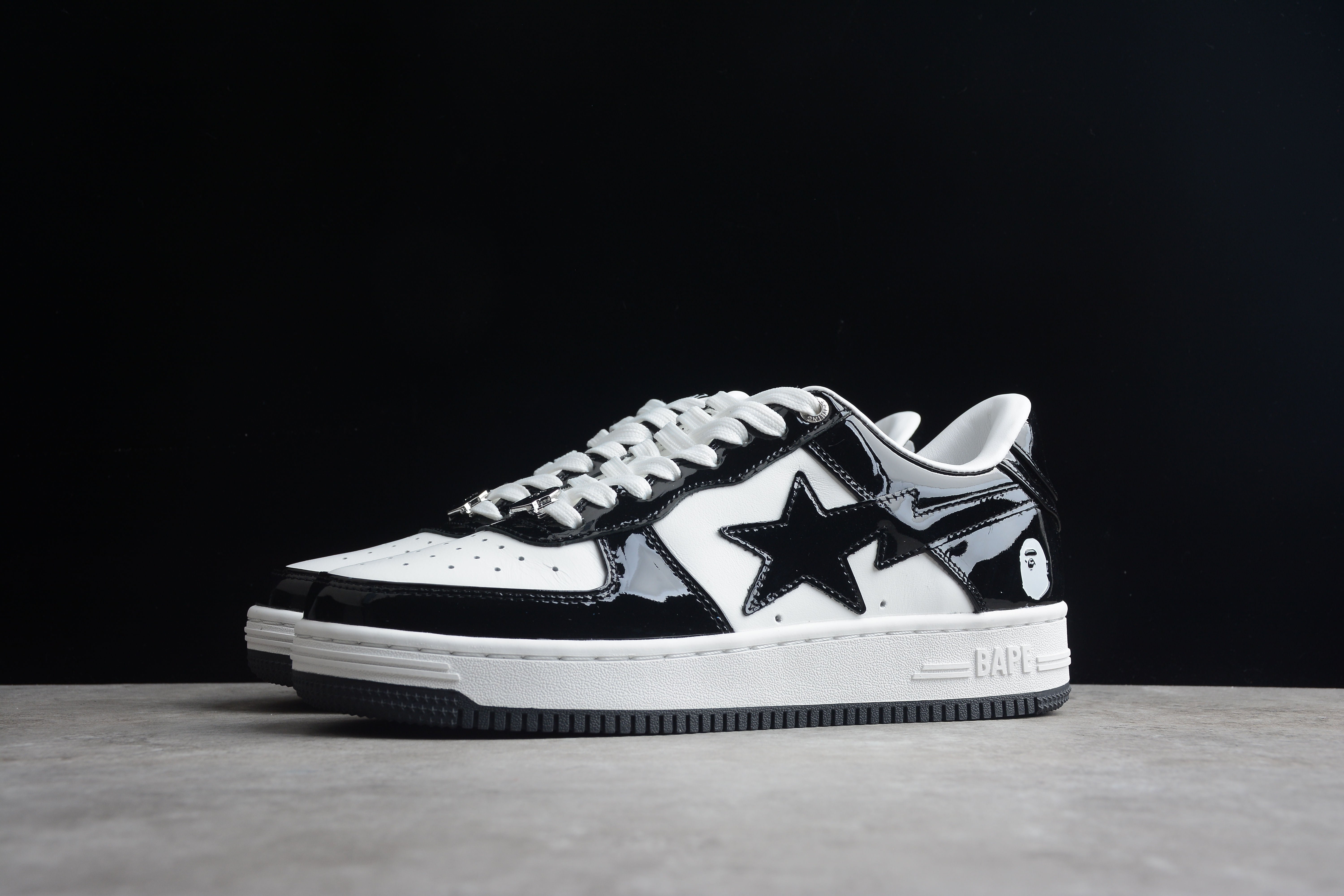 BAPE STA Low-Top Sneakers in Black and White - Image 8