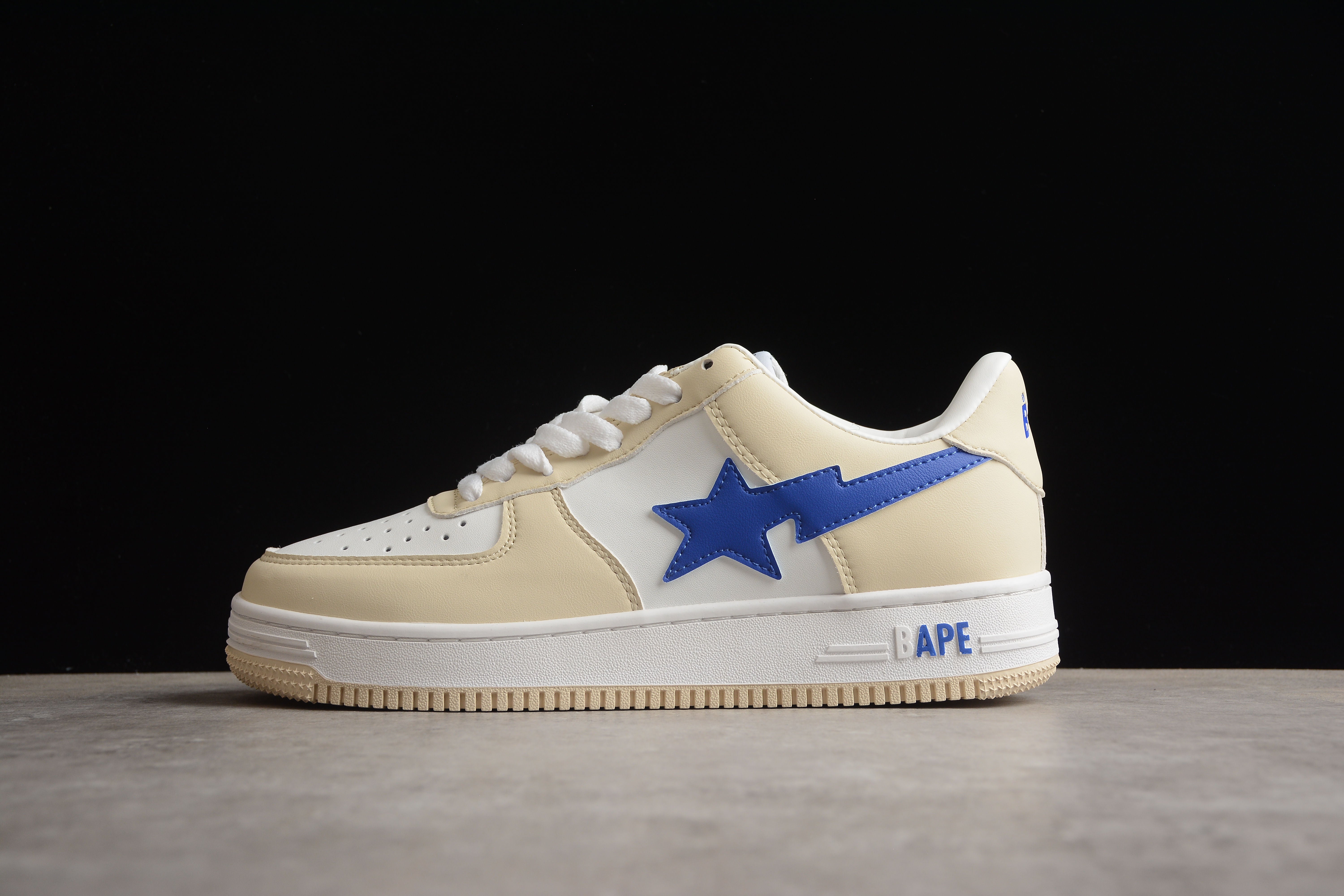 BAPE STA Low-Top Sneakers in Cream and Blue - Image 2