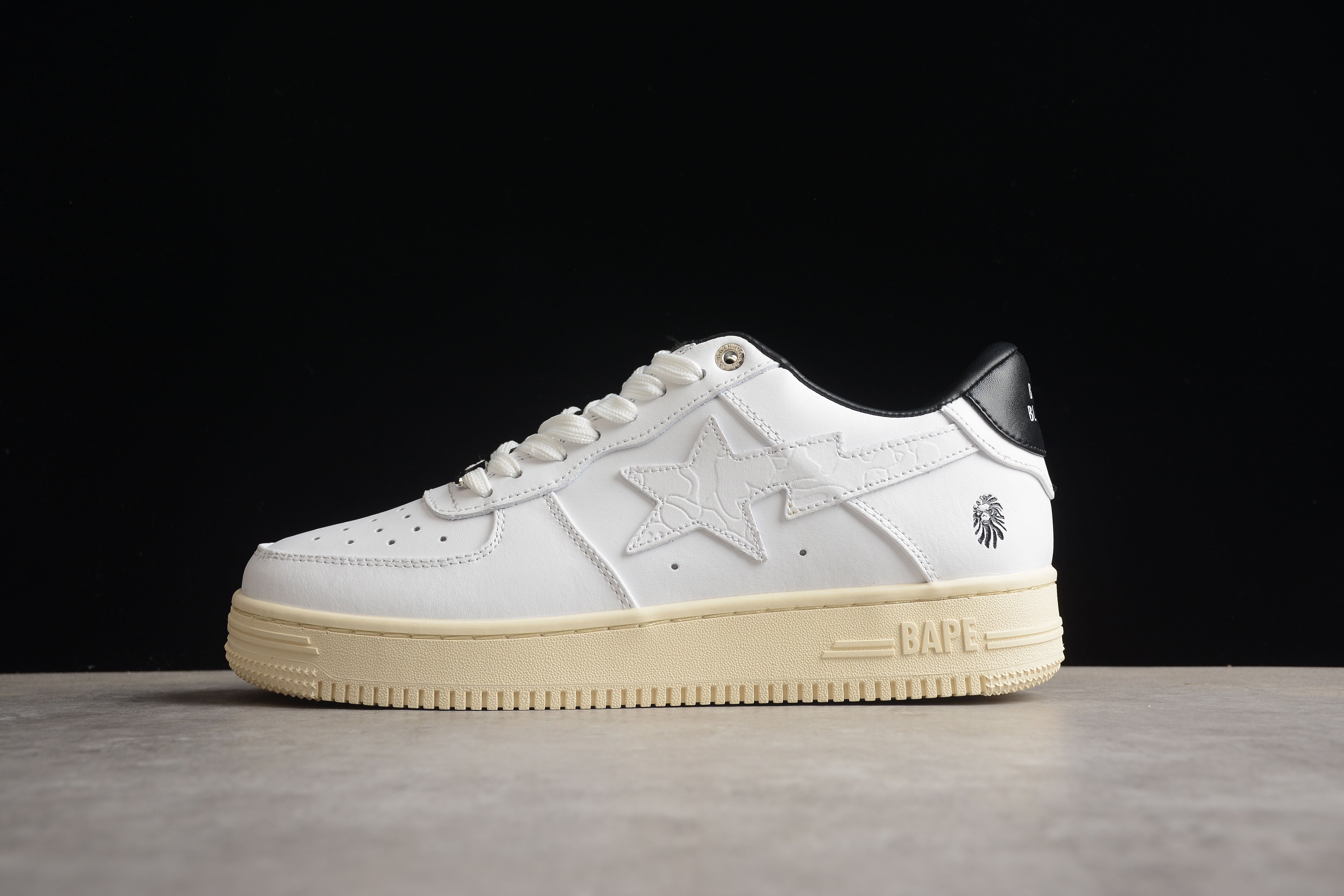 BAPE STA Low-Top Sneakers in White and Black - Image 2