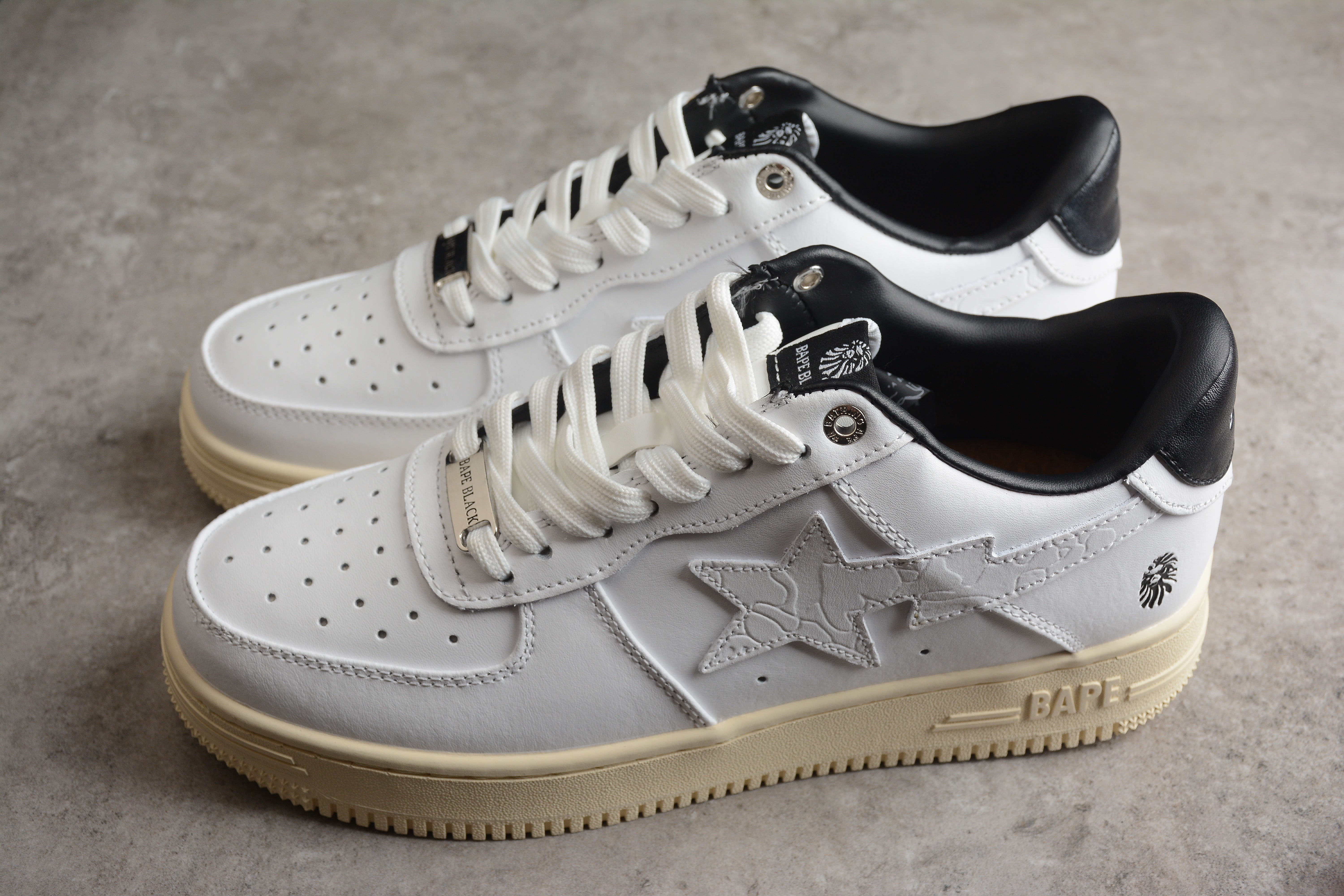 BAPE STA Low-Top Sneakers in White and Black - Image 3