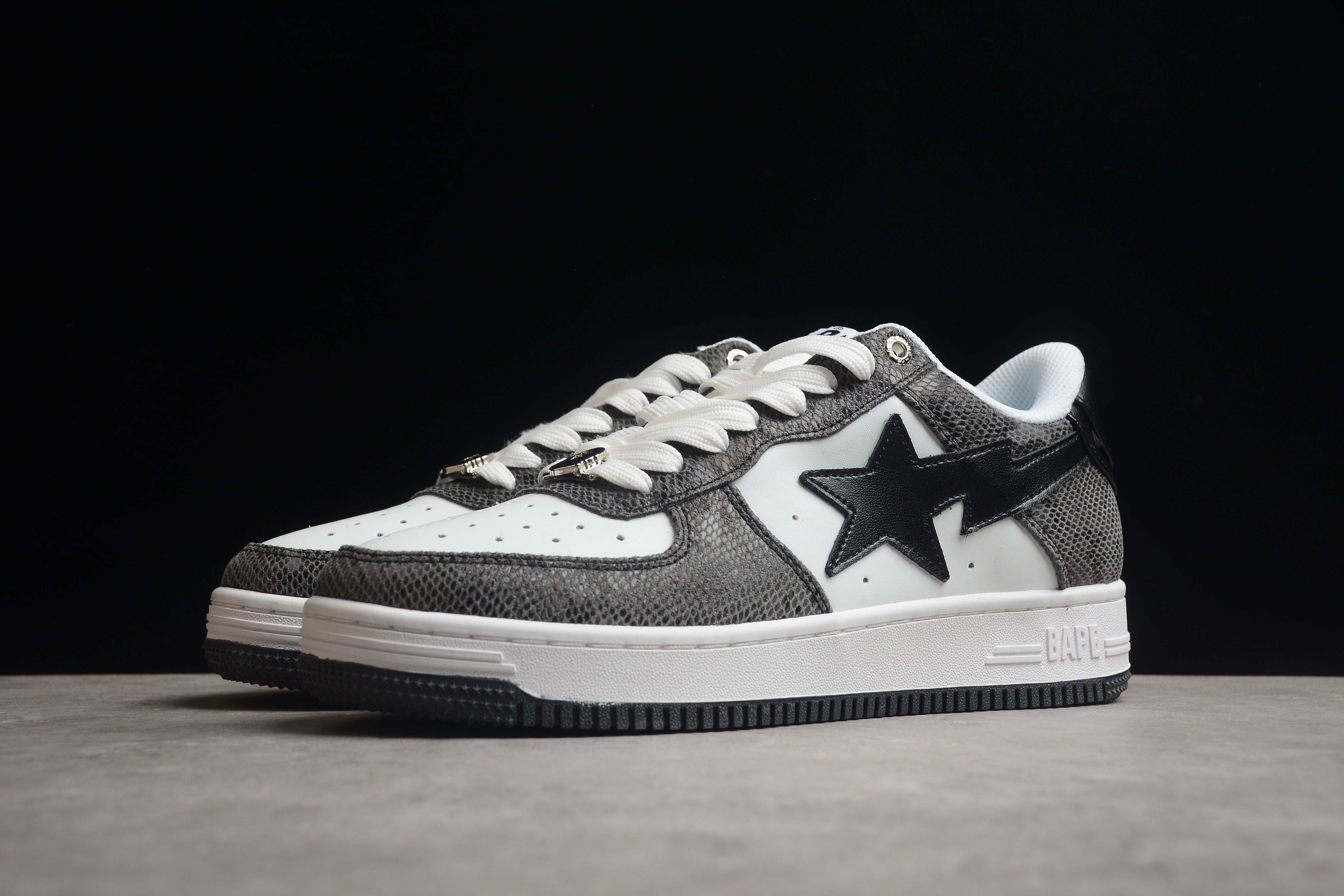BAPE STA Low-Top Sneakers with Black Snakeskin Pattern - Image 8