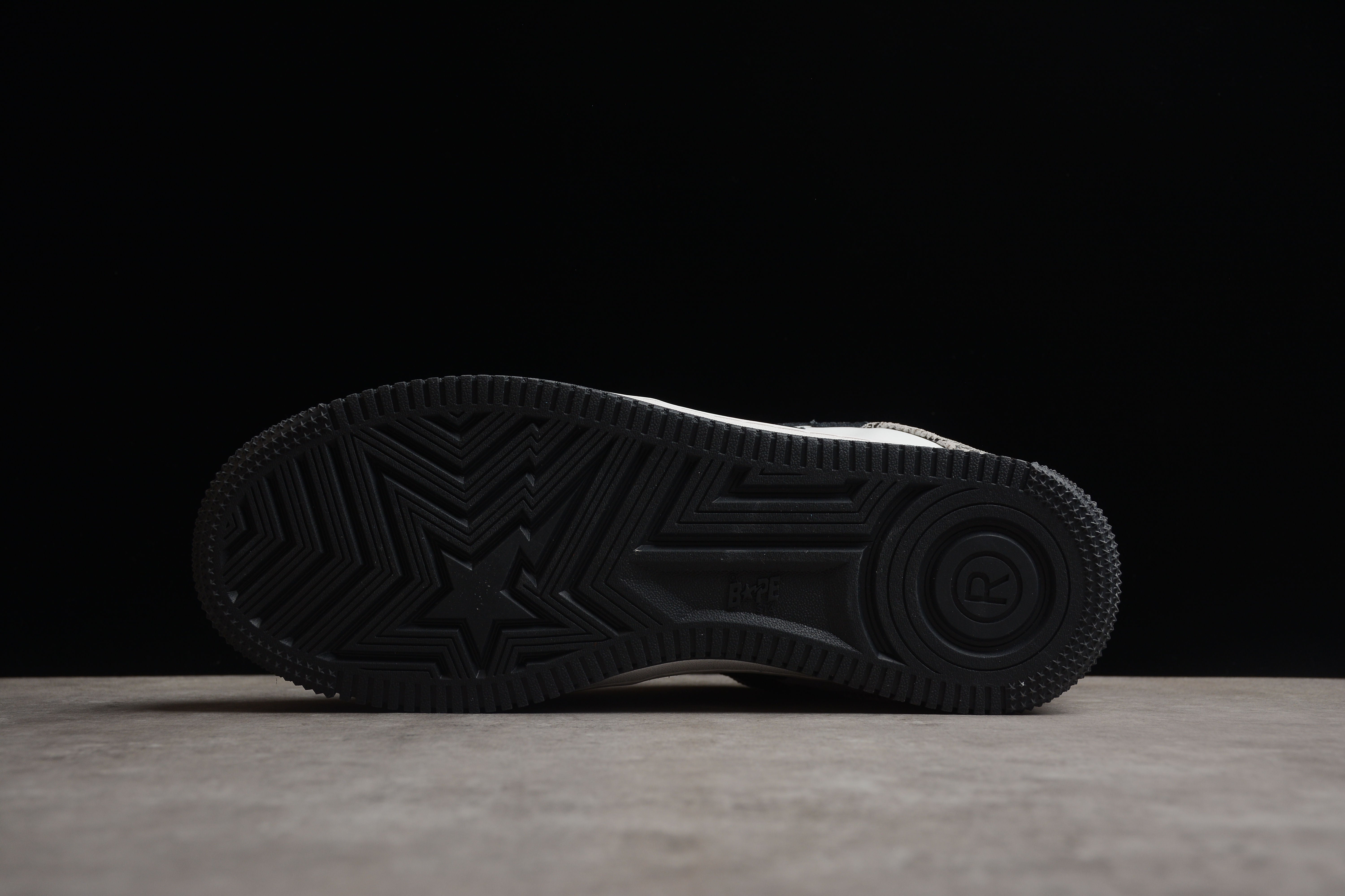 BAPE STA Low-Top Sneakers with Snakeskin Pattern - Image 5