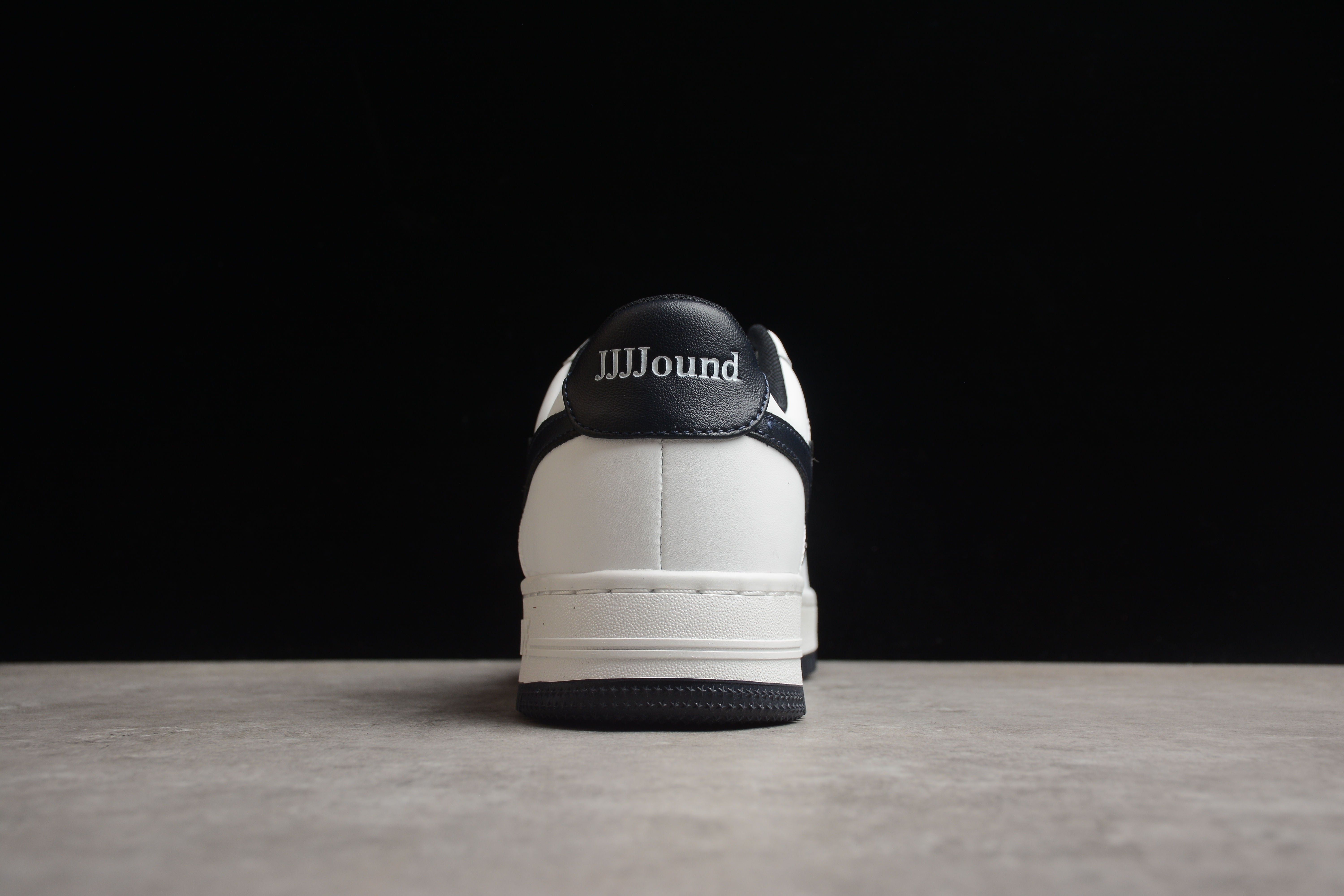 BAPE STA Low-Top White and Black Sneakers - Image 4