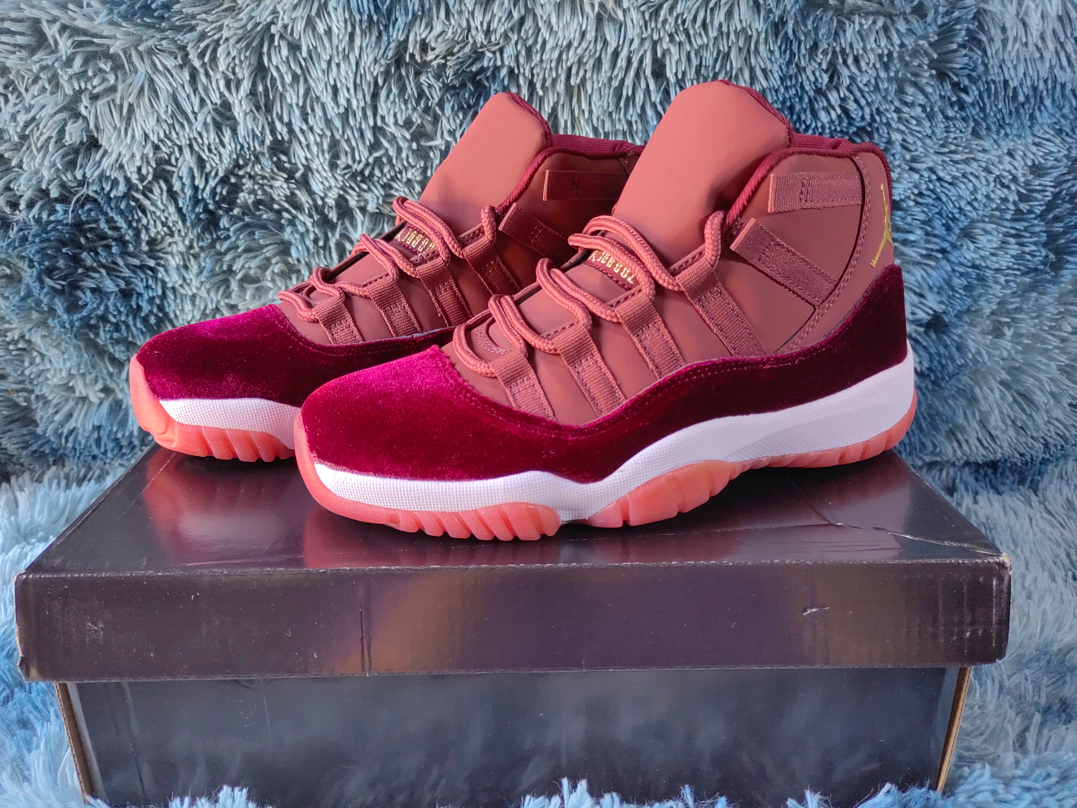 JORDAN 11 â€œHeiressâ€ - Image 2