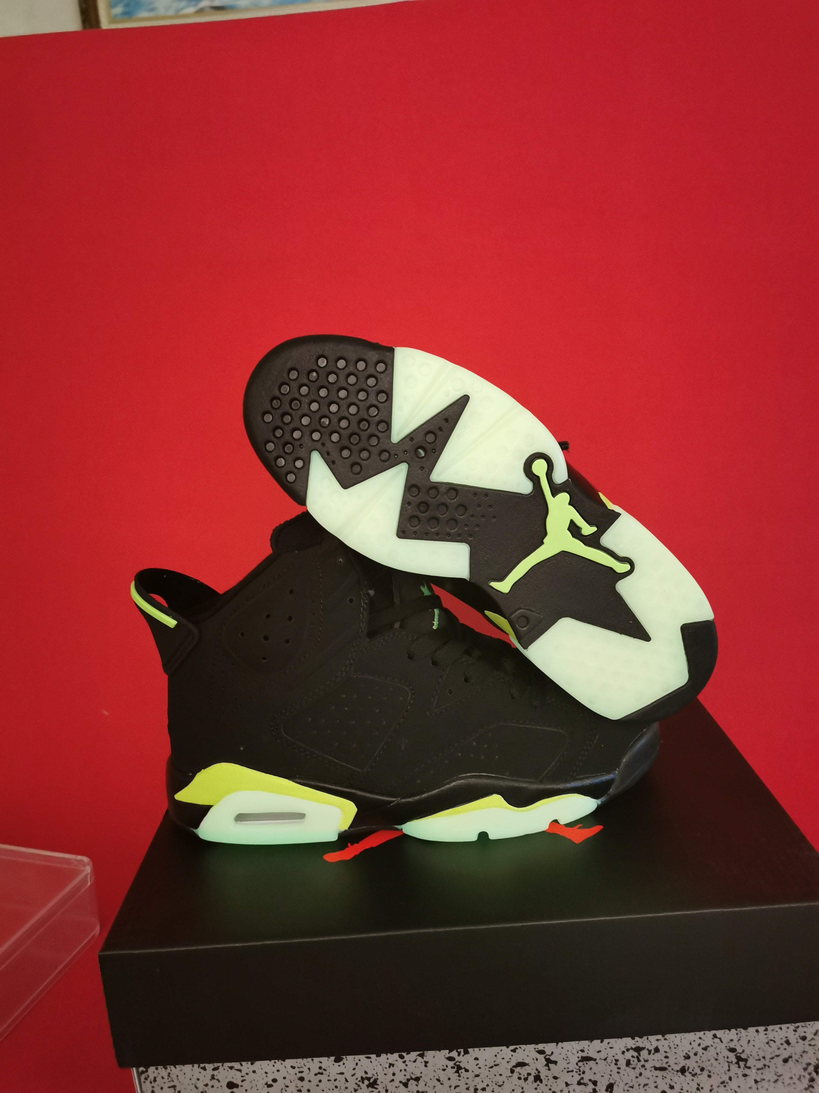 Jordan 6 Black and green - Image 2