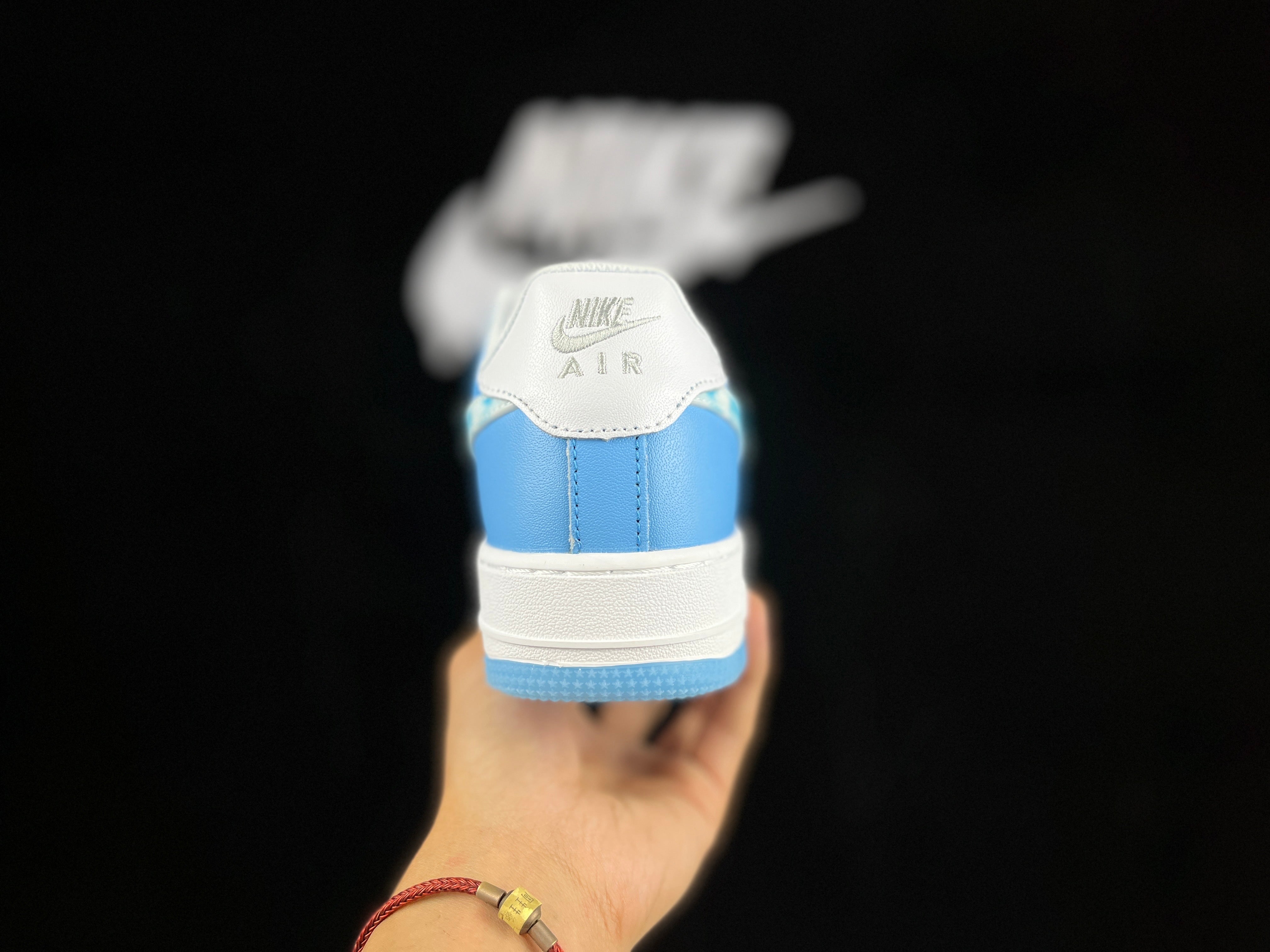 NIKE AIR FORCE 1 '07 Low - Image 4