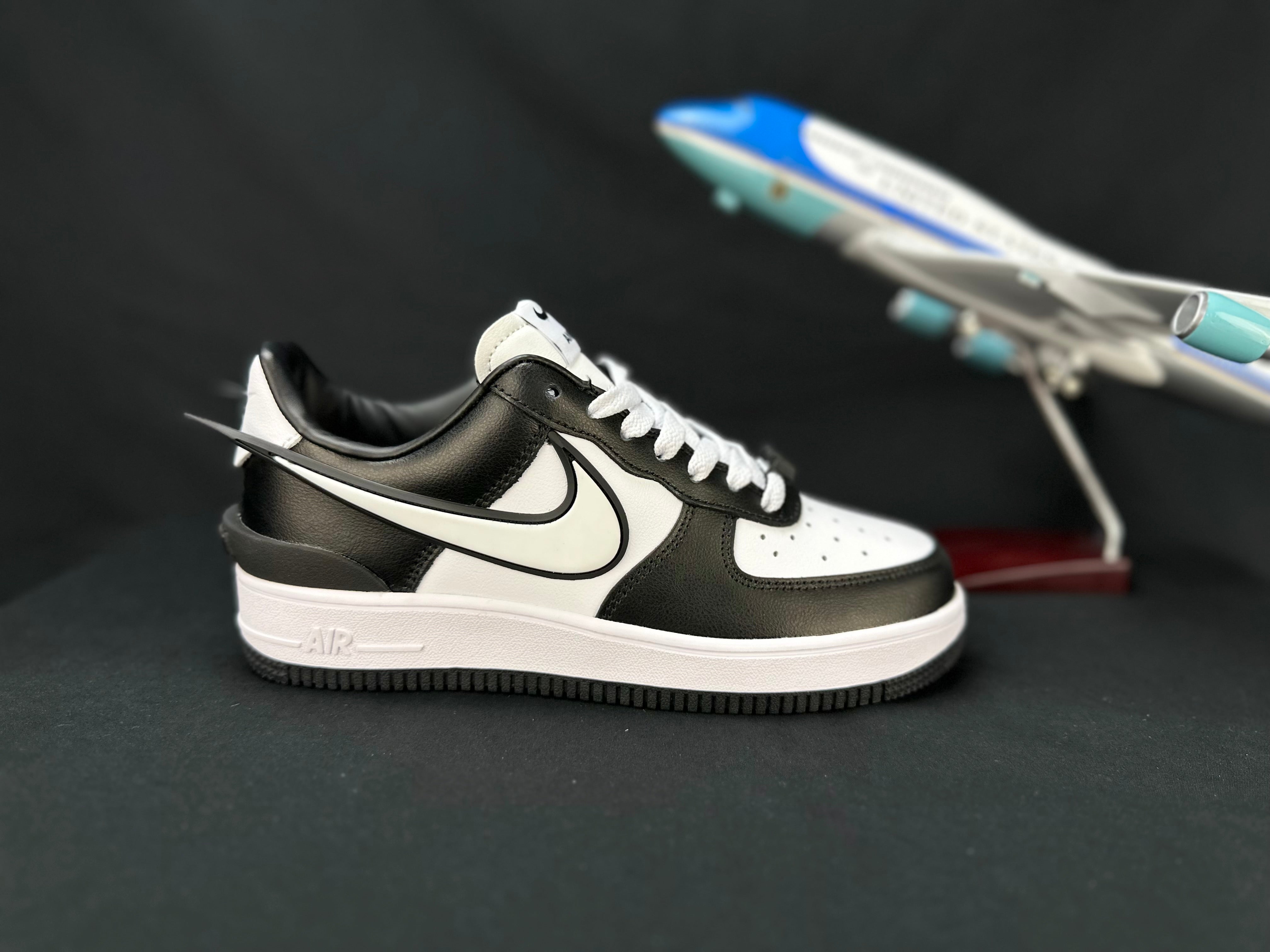 NIKE AIR FORCE 1 "Big Swoosh White/Black" - Image 2