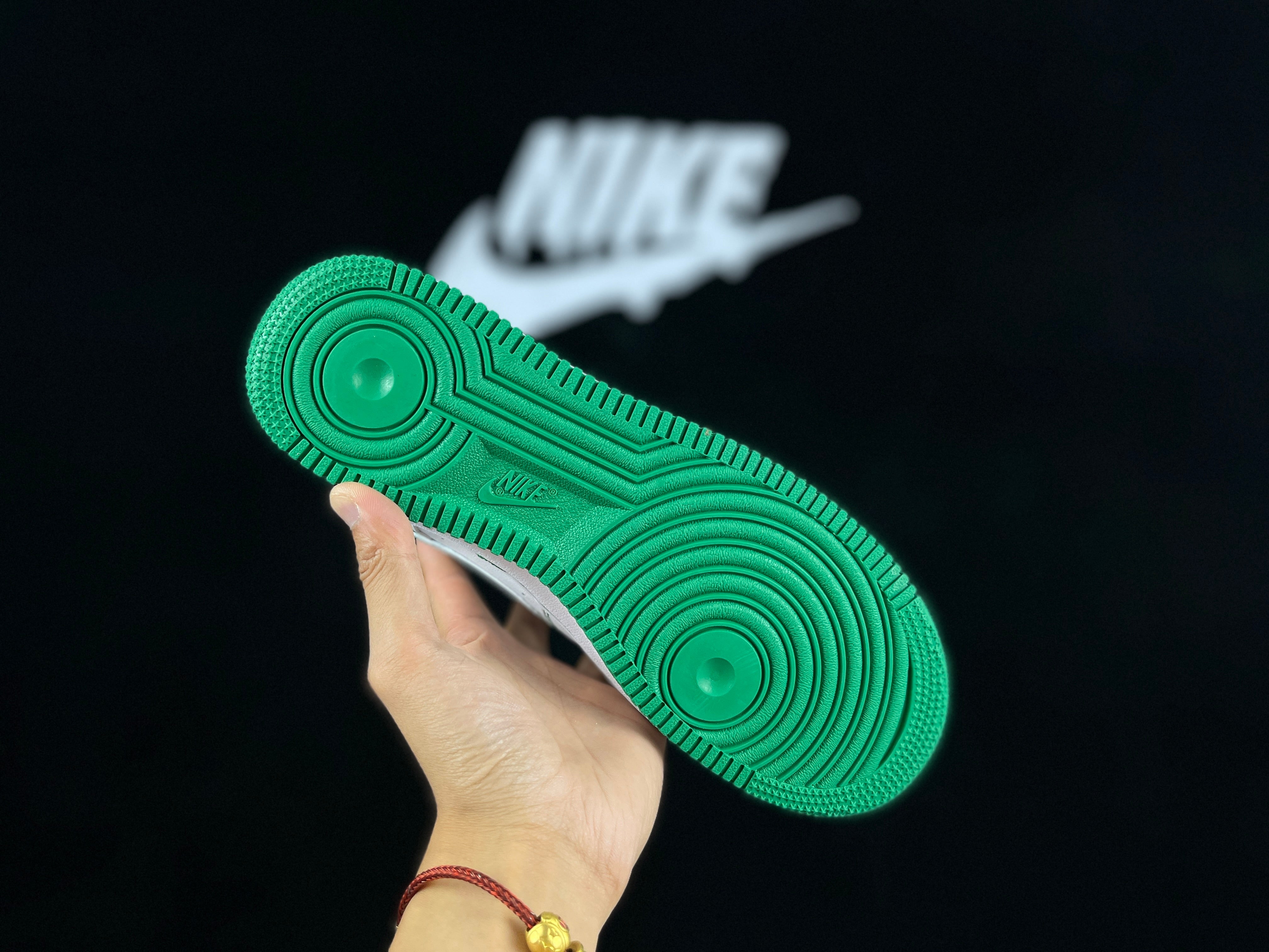 NIKE AIR FORCE 1 "Green" - Image 5