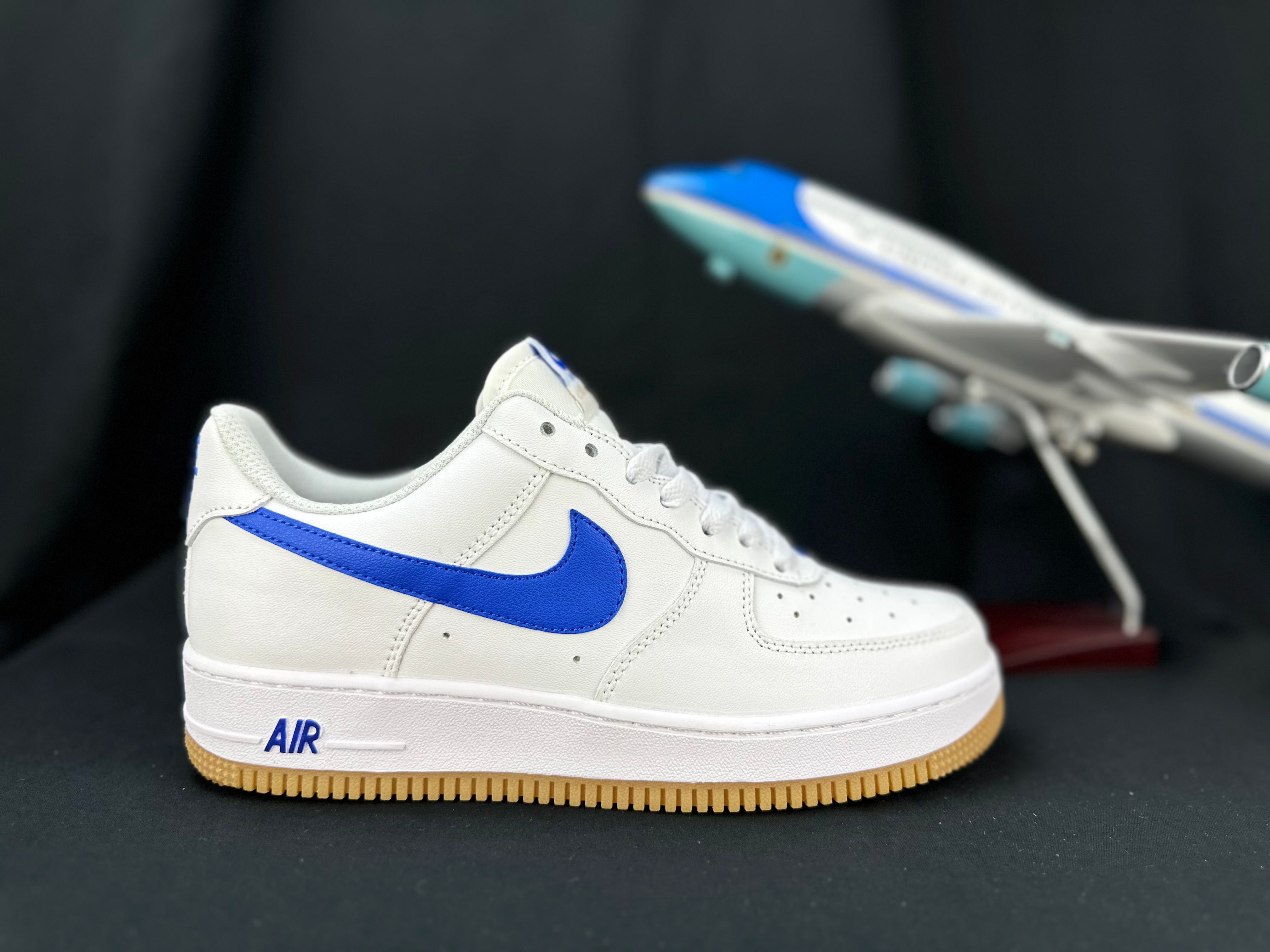 NIKE AIR FORCE 1 "Gum Sole White/Blue" - Image 2