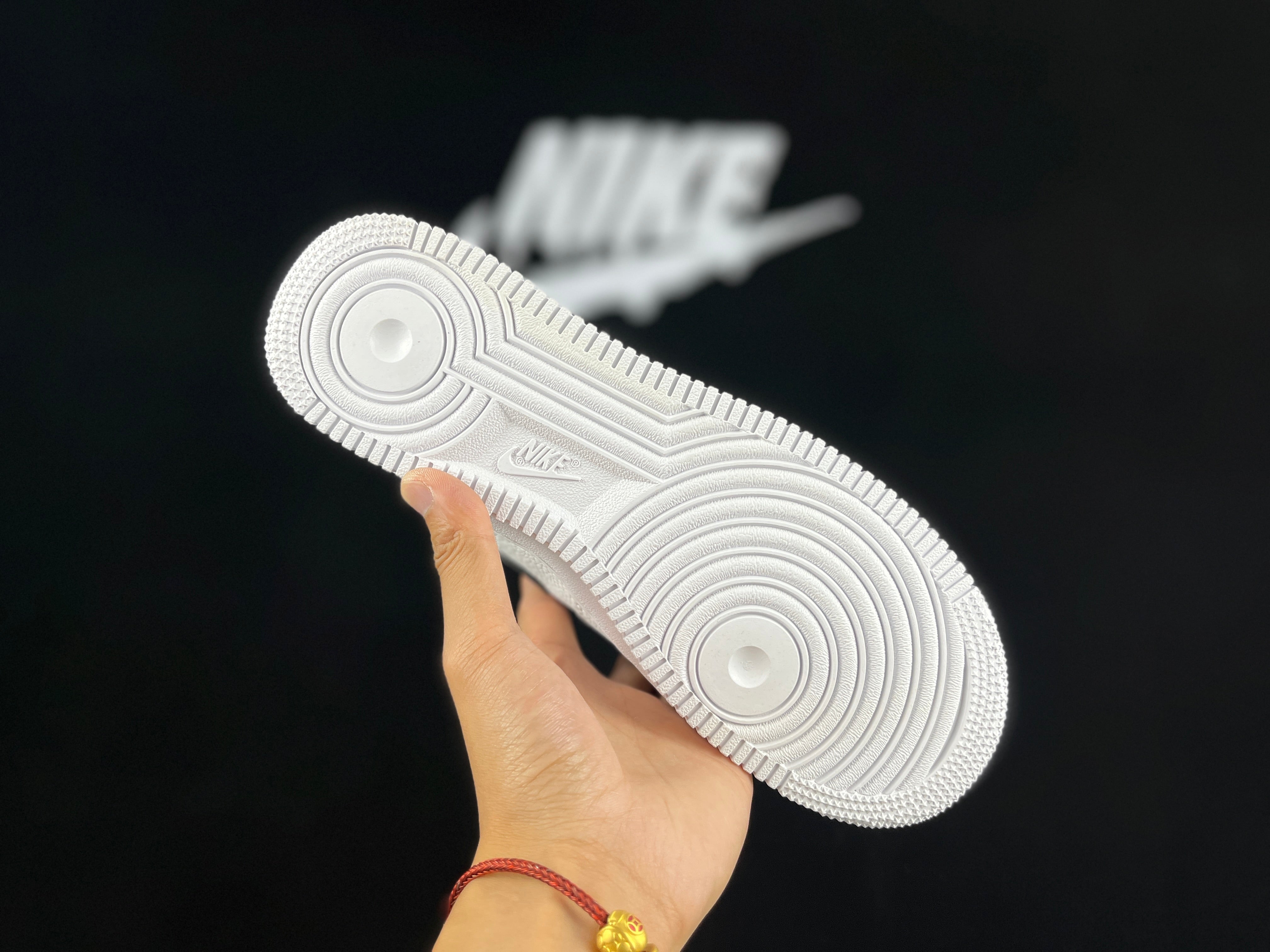 NIKE AIR FORCE 1 High "White/Black" - Image 5