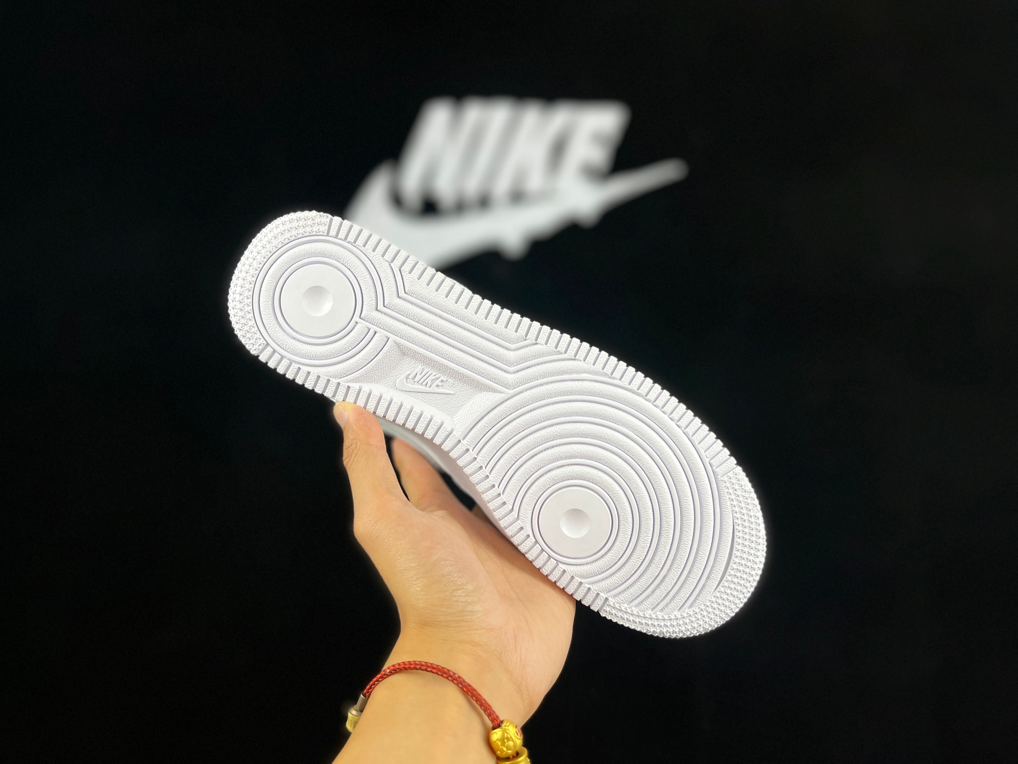 NIKE AIR FORCE 1 Mid "Triple White" - Image 5