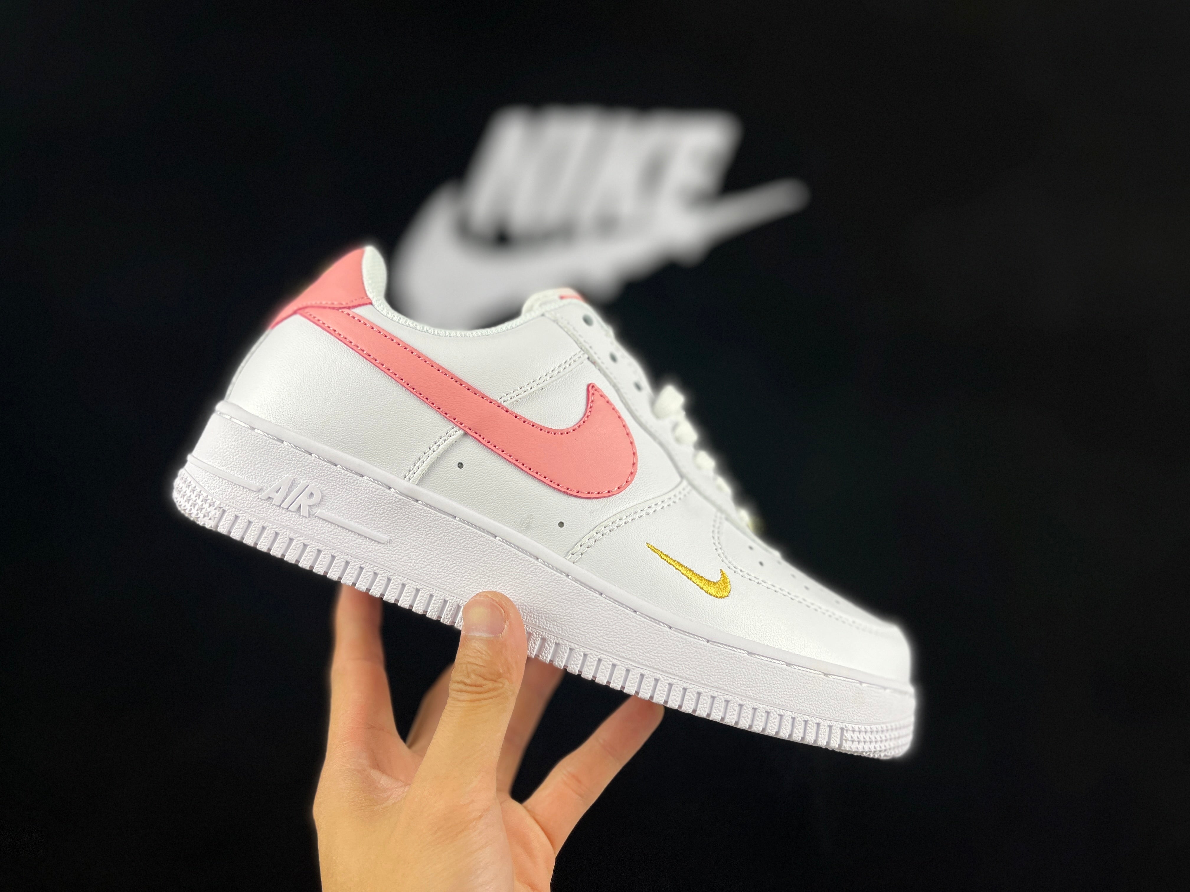 NIKE AIR FORCE 1 "Mini Swoosh White/Pink" - Image 2