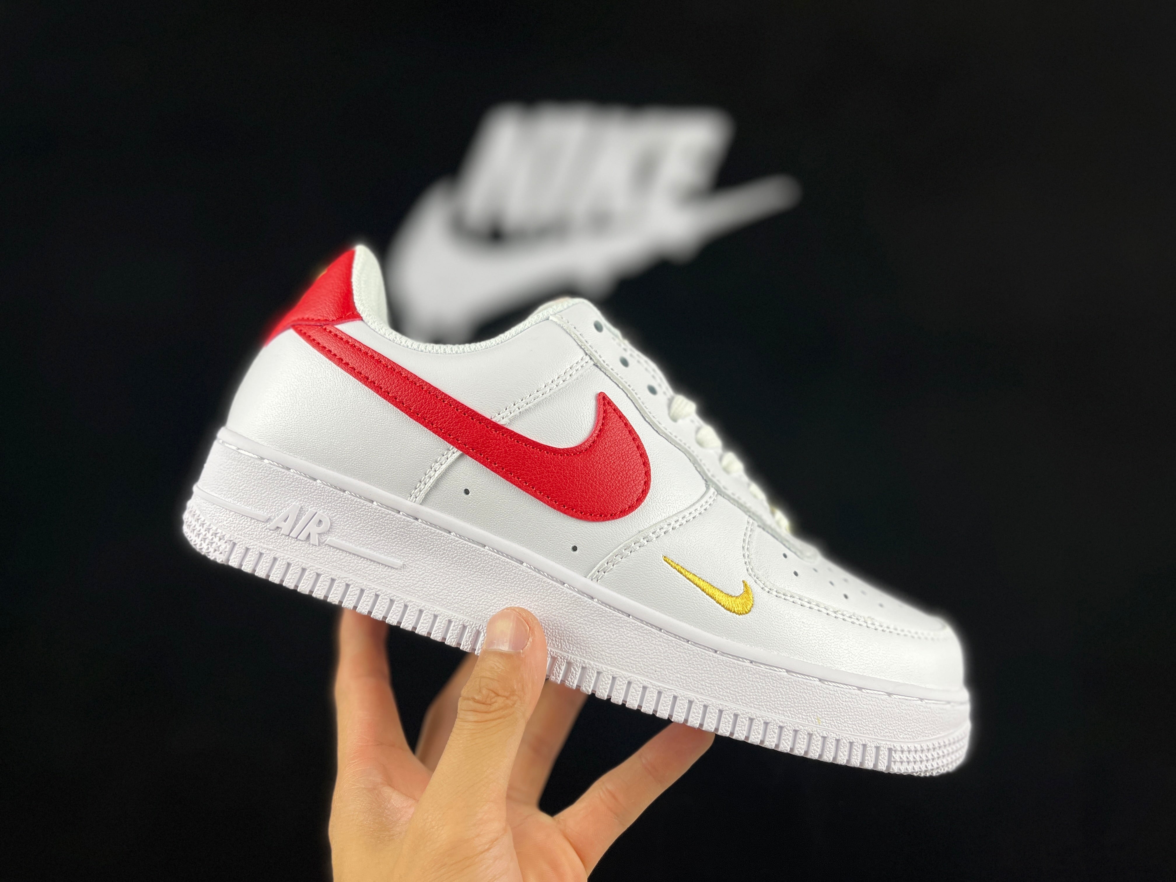 NIKE AIR FORCE 1 "Mini Swoosh White/Red" - Image 2