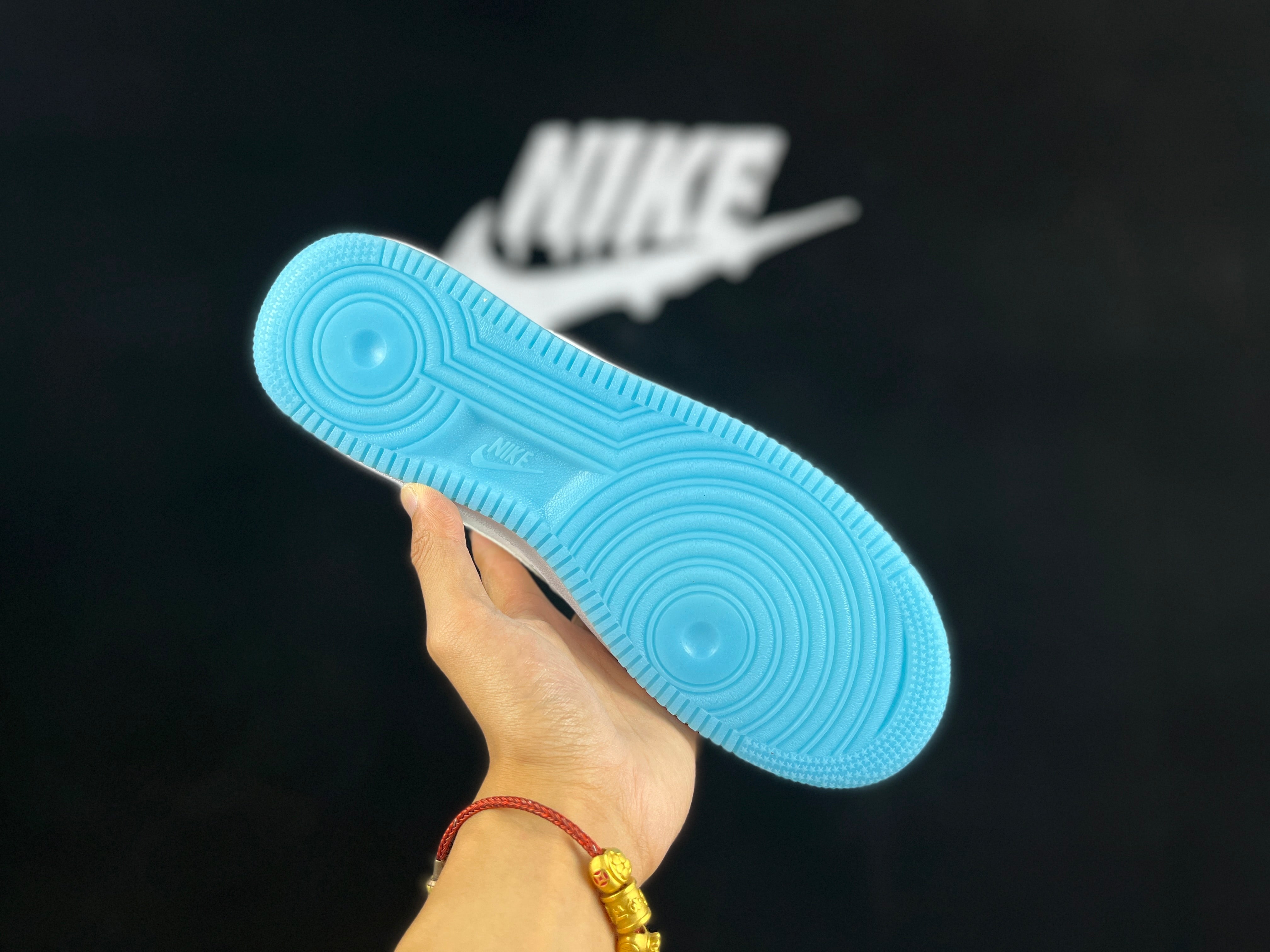 NIKE AIR FORCE 1 "White/Blue/Pink Thermochromatic" - Image 5
