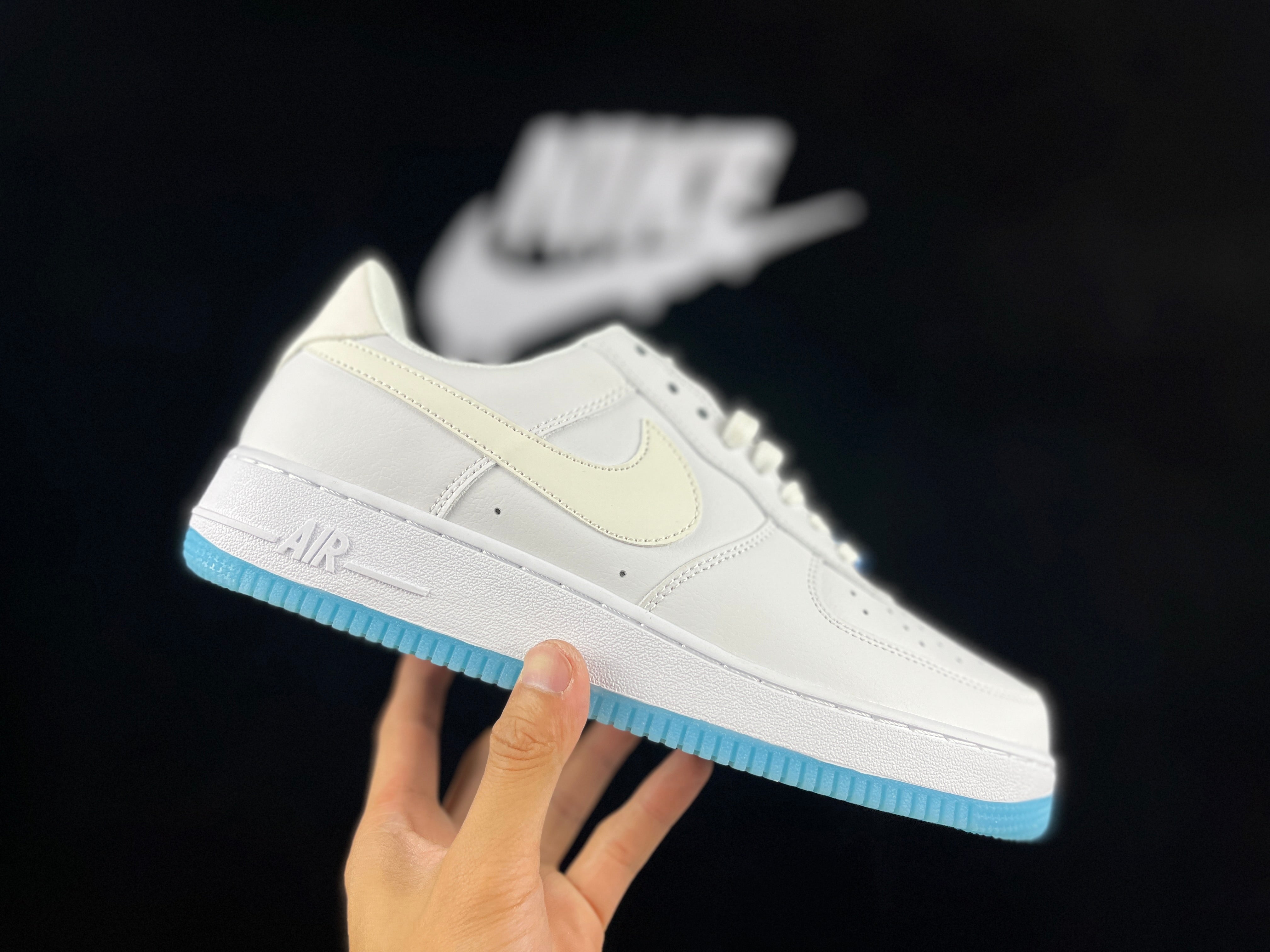 NIKE AIR FORCE 1 "White/Blue/Pink Thermochromatic" - Image 2